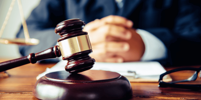 Modelo de oposición a medida cautelar