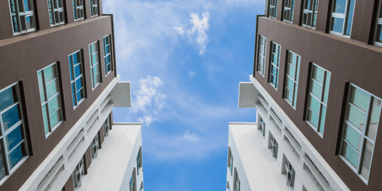 ¿Junta de Propietarios no inscrita puede publicar deudas de vecinos?